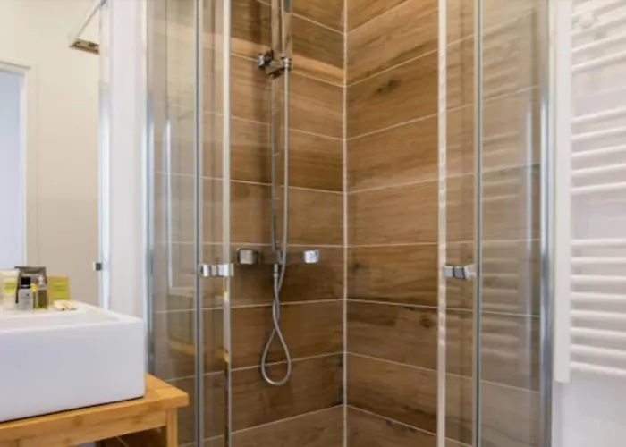 Vila Tres Jolie Bianca, Maison Avec Jardin Prive A