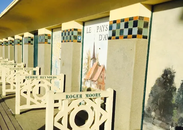 Très Jolie Bianca, Maison Avec Jardin Privé à Deauville